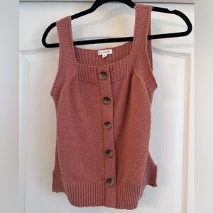 Salmon colored summer top